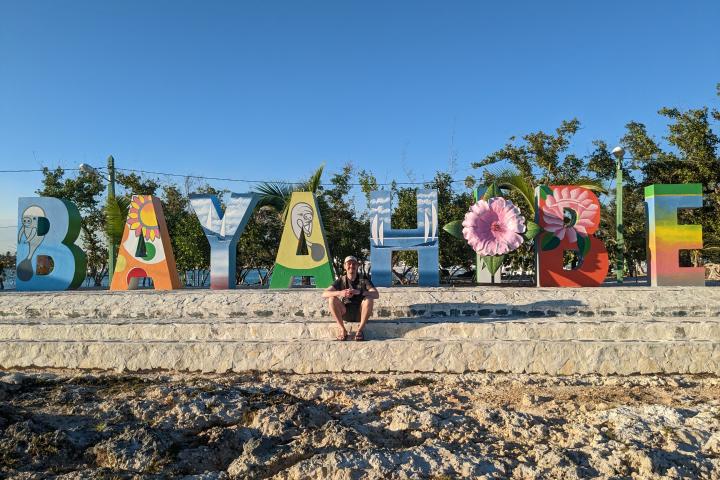 Hery Ríos-Guzmán, DVM ’24, in Bayahibe, Dominican Republic, FUNDEMAR’s headquarters.